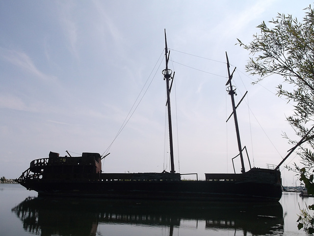 Épave de bateau fantôme