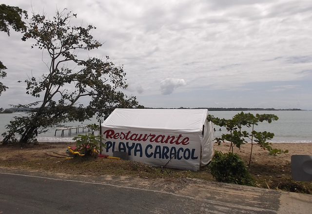 Restaurante  Playa Caracol.