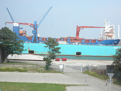 Frachter PARIDA im Dock Bremerhaven