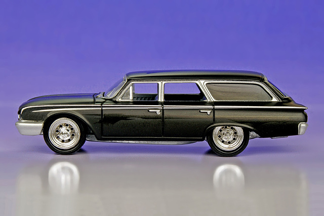 Johnny Lightning 1960 Ford Station Wagon