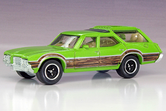 Matchbox 1971 Oldsmobile Vista Cruiser