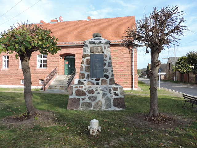 Denkmal 1.Weltkrieg - Mückendorf/2