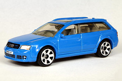 Matchbox Audi RS6 Avant Blue