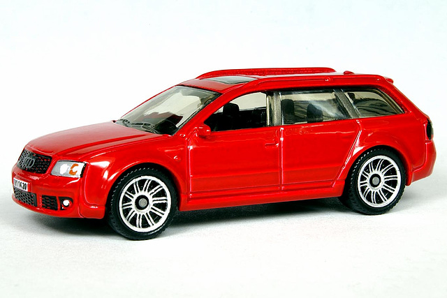 Matchbox Audi RS6 Avant Red