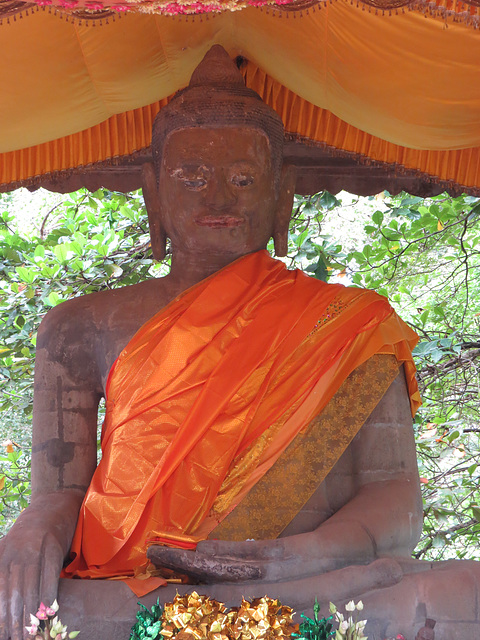 Grande statue de bouddha à côté de Bayon, 2