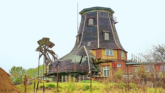 Neukloster, Windmühle, etwas kopflos ...