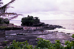 Bali. Tempel Tanah Lot bei Ebbe. ©UdoSm