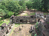 Phiméanakas : la 1e terrasse vue depuis la 2e.