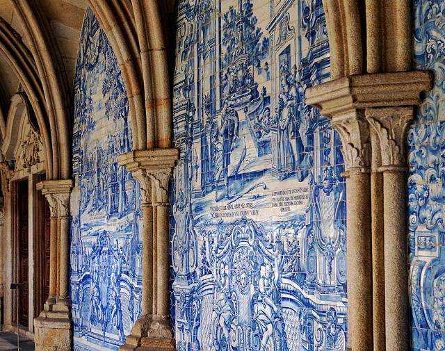 Cloître de la cathédrale de Porto