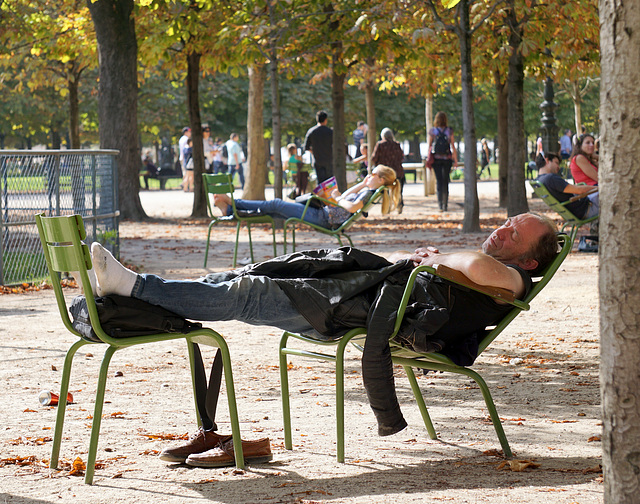 Afternoon, Jardin de Tuileries