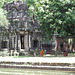 Palais royal d'Angkor Thom : enceinte et gopura nord-est.