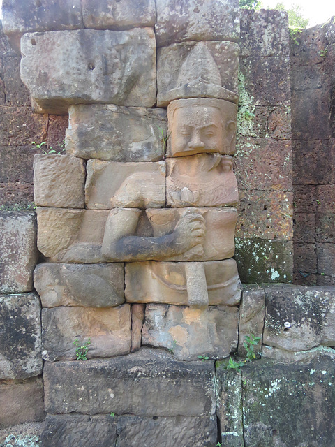 Angkor Thom : terrasse du roi lépreux, 1