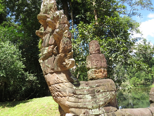 Preah Khan : naga de la 4e enceinte (bis).