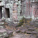 Preah Khan : cour intérieur, avec fausse fenêtre et aspara.