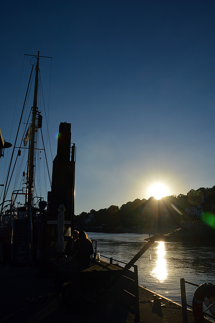 Sonnenuntergang am Elbufer