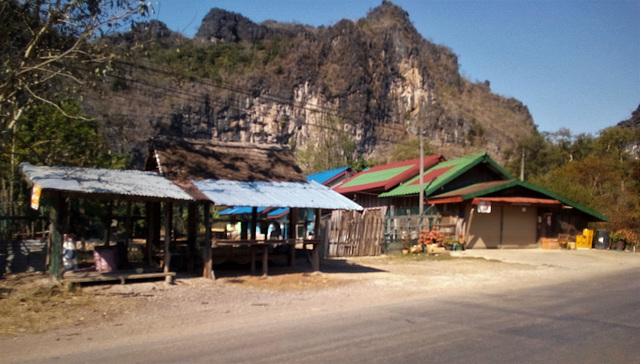 Les plaisirs de faire de la moto au Laos