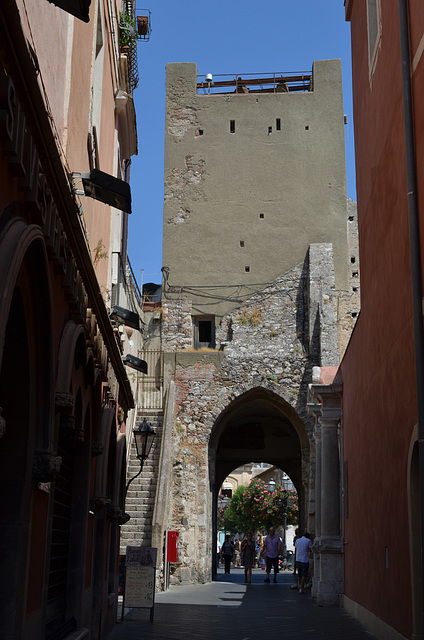 Taormina, Torre Orologio