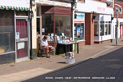 Demonstrating his wares - Newhaven - 6 6 2024