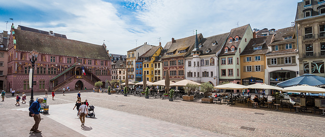 Mulhouse - Place de la Réunion (© Buelipix)
