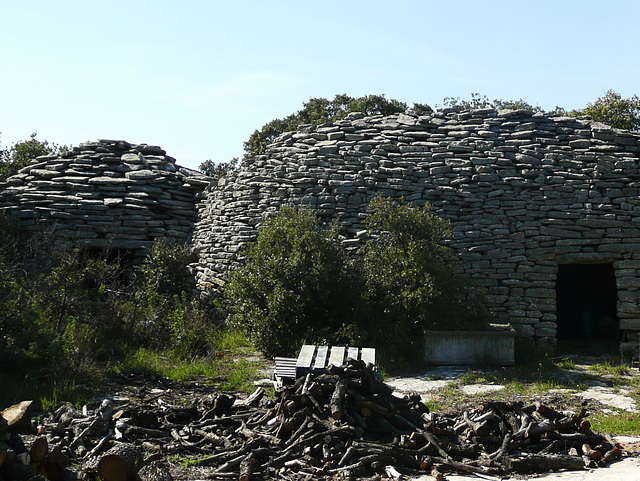 21-Bories-LUBERON