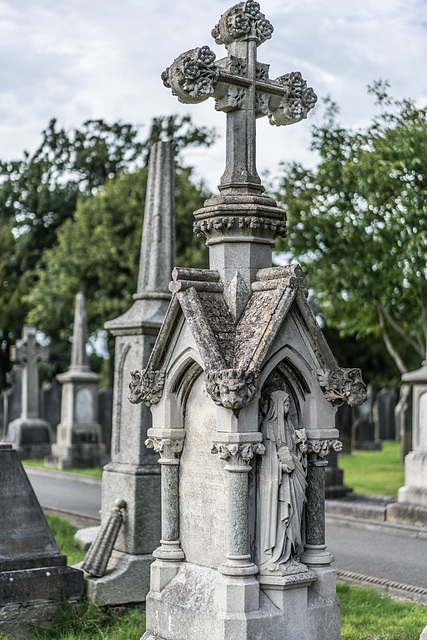 PHOTOGRAPHING OLD GRAVEYARDS CAN BE INTERESTING AND EDUCATIONAL [THIS TIME I USED A SONY SEL 55MM F1.8 FE LENS]-120246