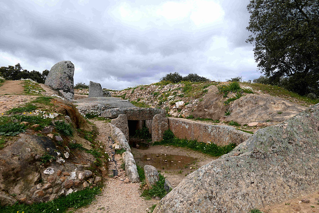 Dolmen del prado de Lácara