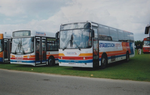 Stagecoach vehicles at Showbus, Duxford – 26 Sep 1999 (424-22A)