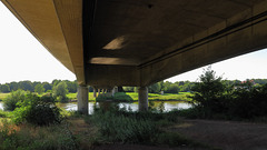 Unter der Brücke