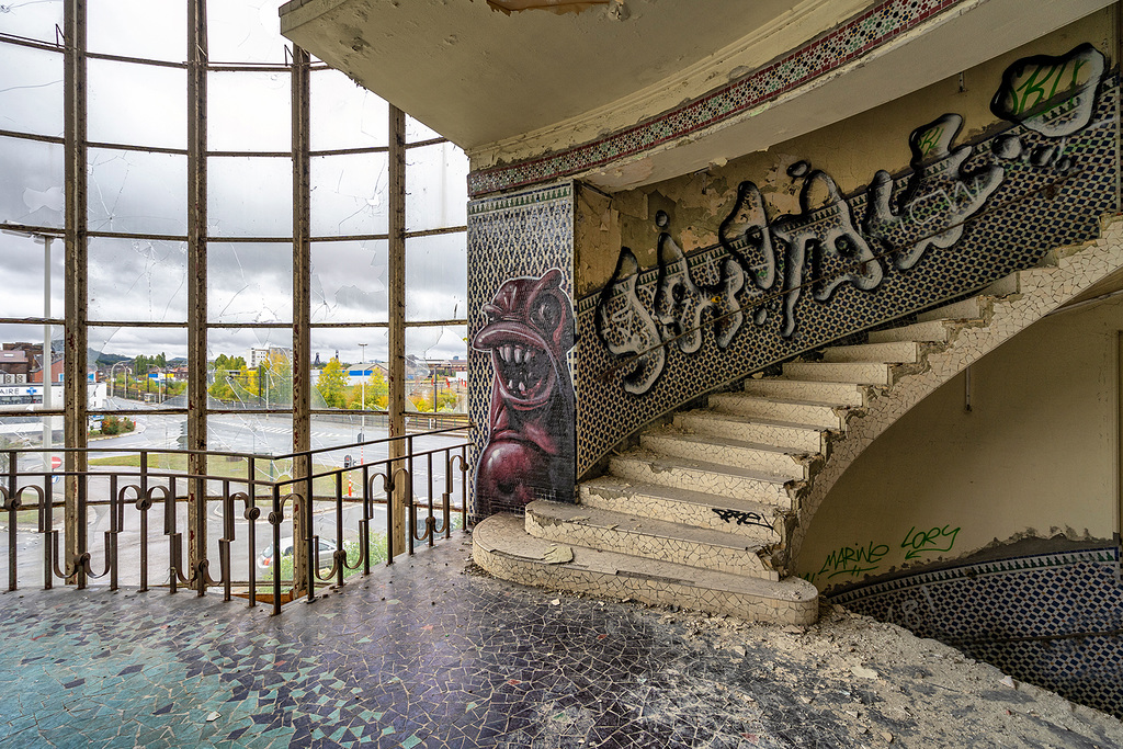 Piscine Mosque - Staircase Hall - 5