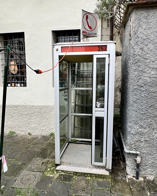 Lucca 2024 – Telephone box