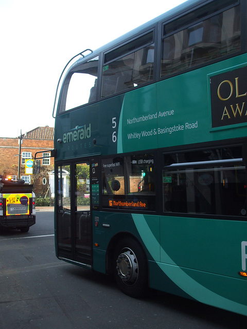 DSCF6728 Reading Buses 762 (YY15 OYD) - 5 Apr 2017