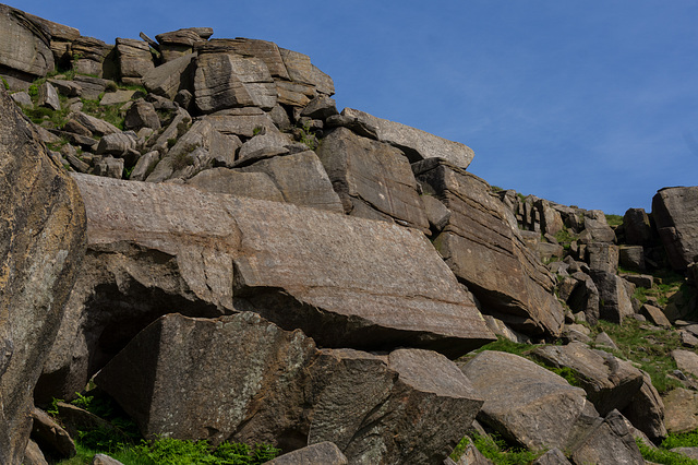 Stanage Rock faces-4
