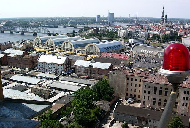 Großmarkthallen und Daugava