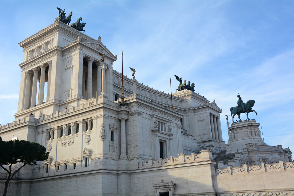 Roma, Altare della Patria e Statua equestre di Vittorio Emanuele II