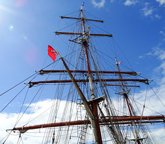 Mast and Rigging