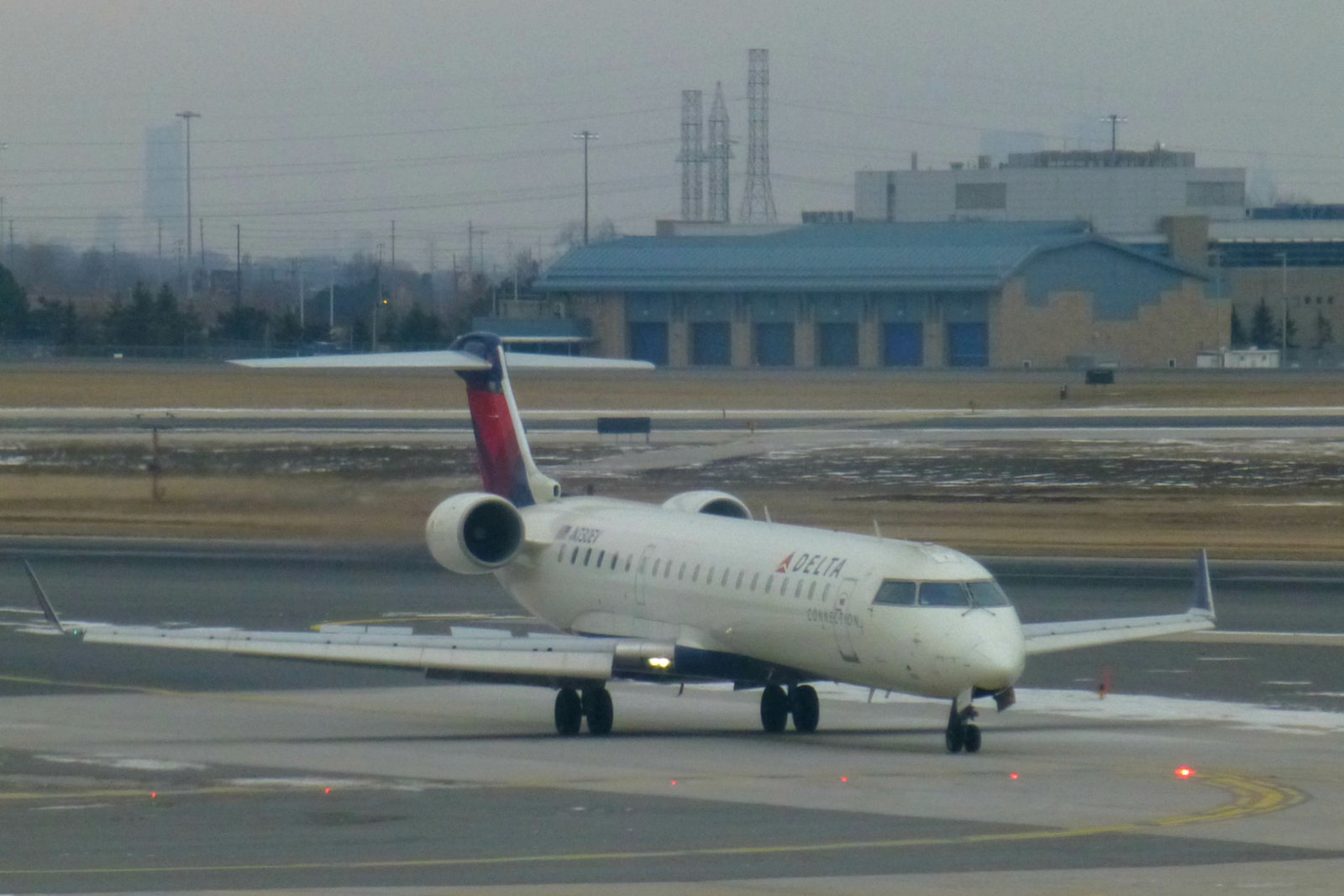 N730EV at Toronto (1) - 24 January 2016