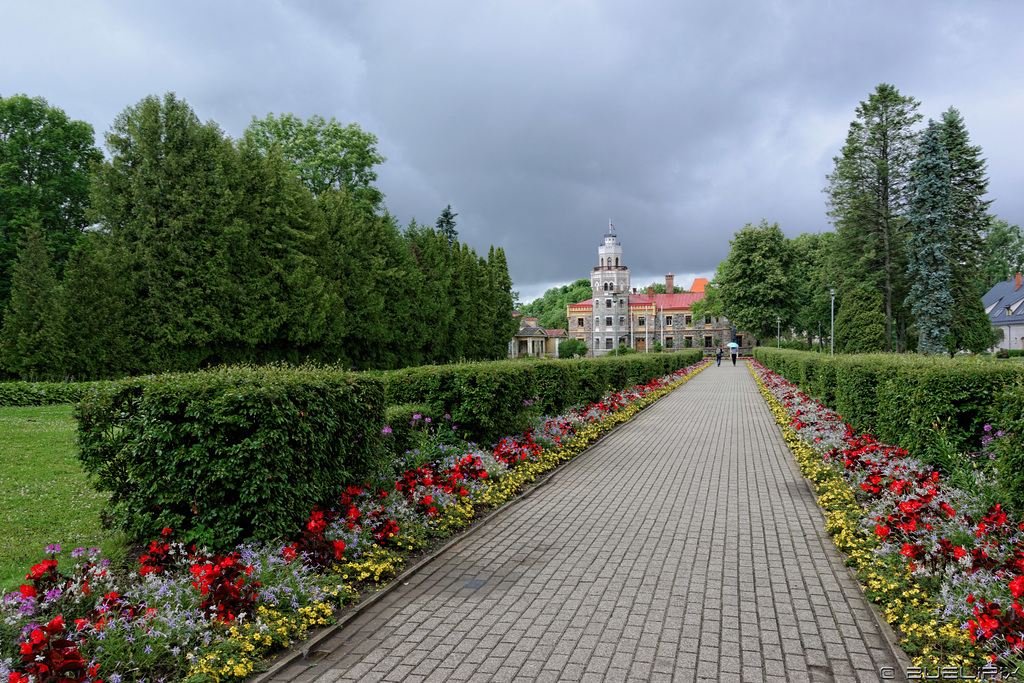 Siguldas Jaunā pils - das Neue Schloss von Sigulda (© Buelipix)