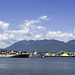 Blick vom Seawall im Stanley Park zum Vancouver Wharves (© Buelipix)