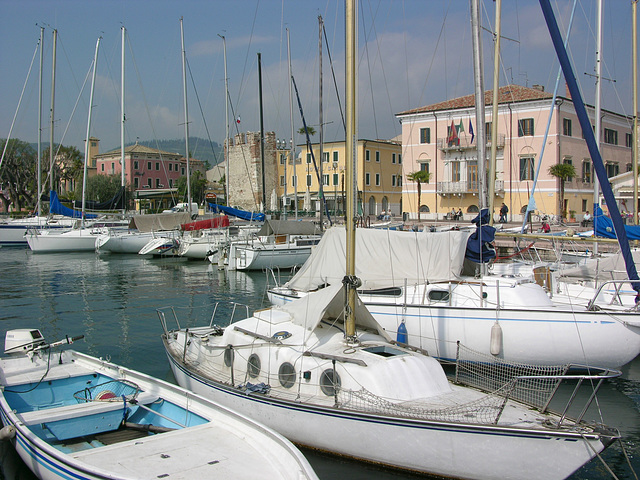 Hafen von Bardolino