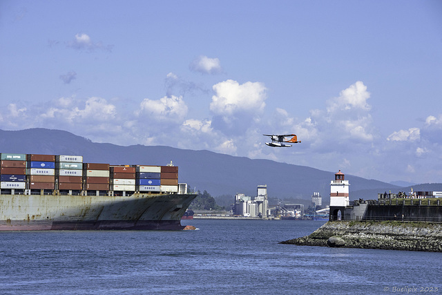 Blick vom Stanley Park zum Brockton Point Lighthouse ... P.i.P. (© Buelipix)