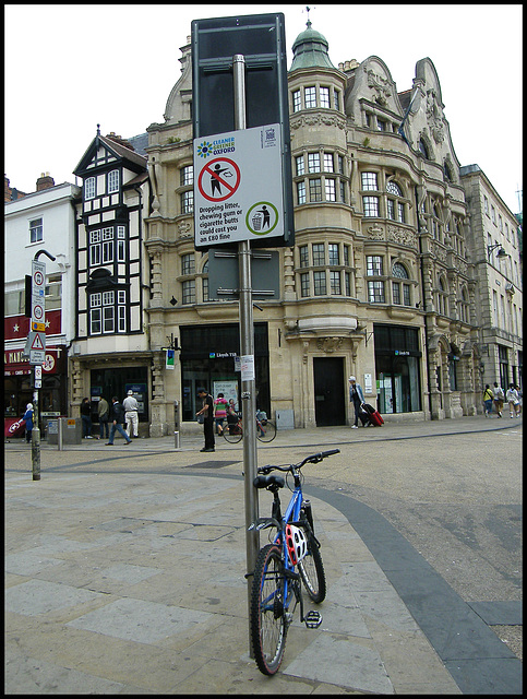 council crap in Oxford city centre