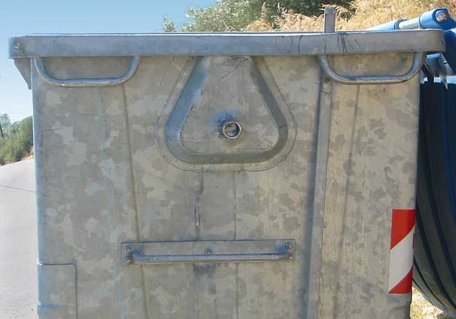 Mülleimer Gesicht Mülleimer Gesicht