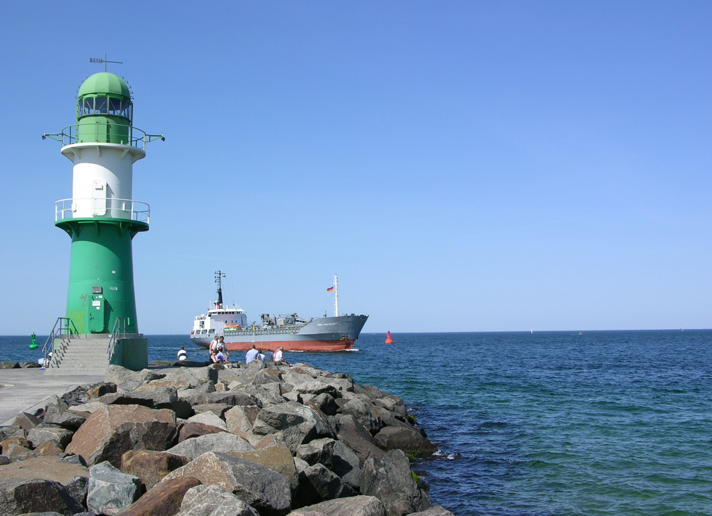 Hafeneinfahrt Warnemünde