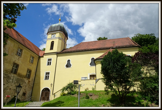 Münchshofen, Schlosskapelle Heilig Kreuz