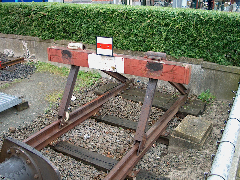 Stootblok station Enkhuizen