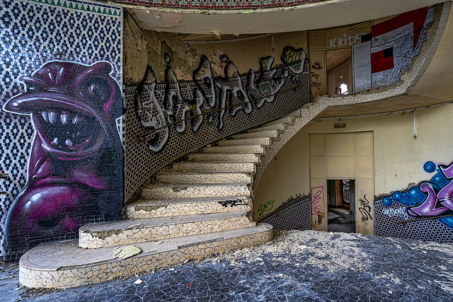 Piscine Mosque - Staircase Hall - 5b