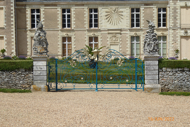 château DE LA RONGERE (Mayenne) 2/3