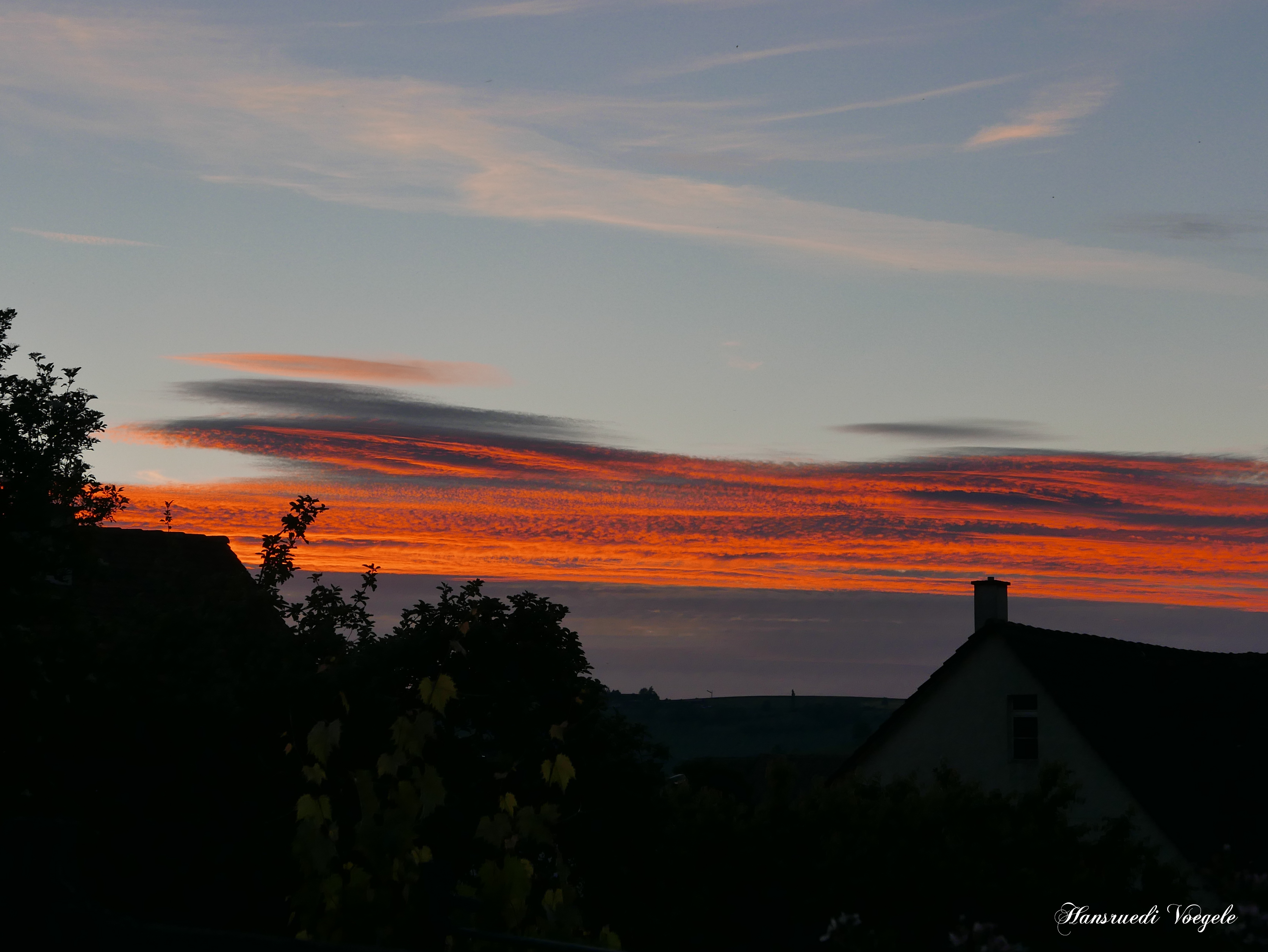 Abendrot über dem Schwarzwald  gesehen in Neunkirch SH