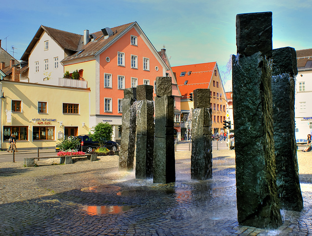Die sieben tanzenden Steine am Kaiser-Maximilian-Platz. ©UdoSm