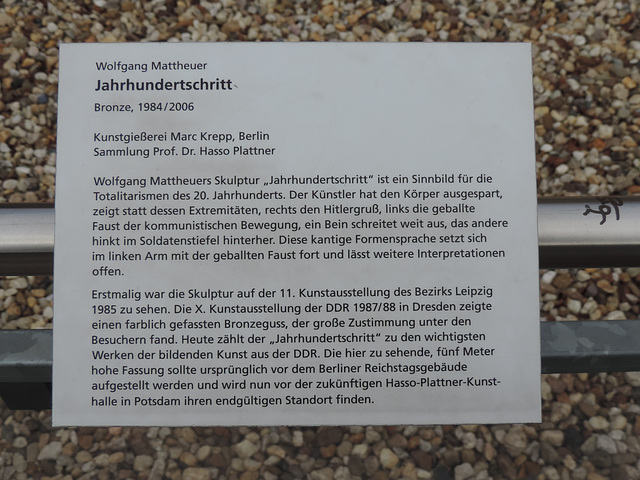 Hinweistafel Skulptur Jahrhundertschritt